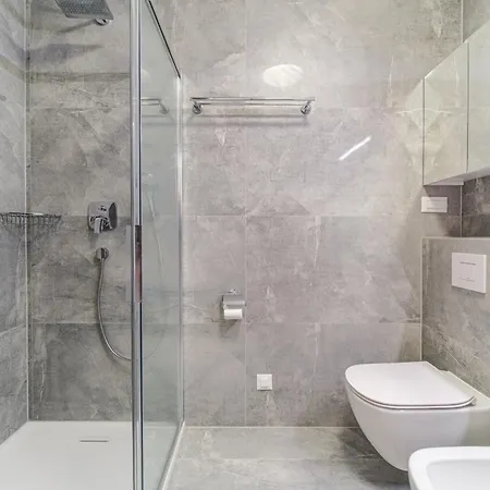 公寓 Golden View 8