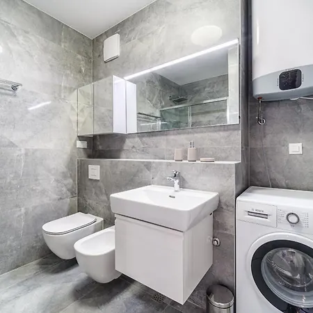 Golden View 8 公寓