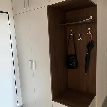 Golden View 8 Apartment *