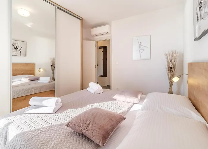 Golden View 8 Lägenhet