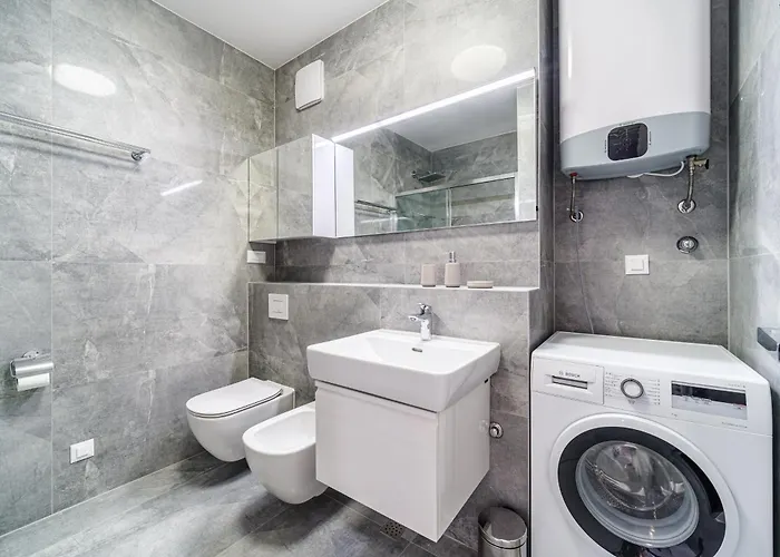 Golden View 8 דירה